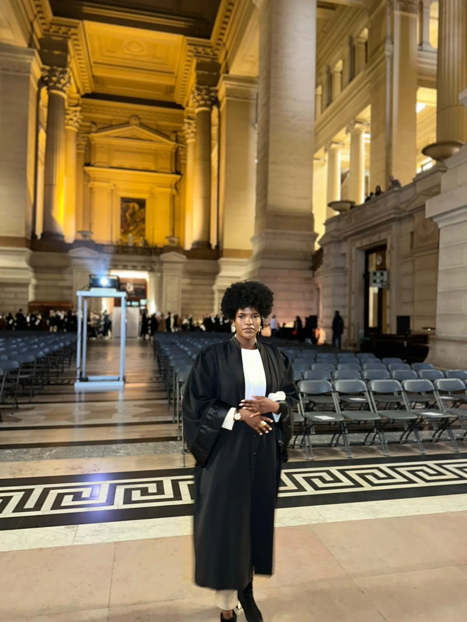 Maître Mariam Amadou Samba SY en robe d’avocate